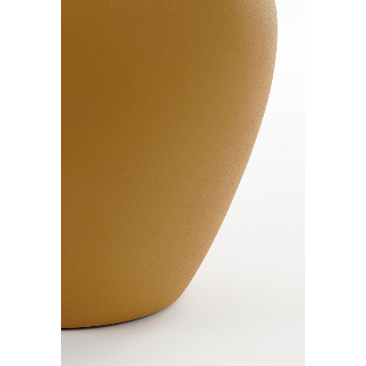 Gyge Vaas - L30 x B24 x H37 cm - Metaal - Geel