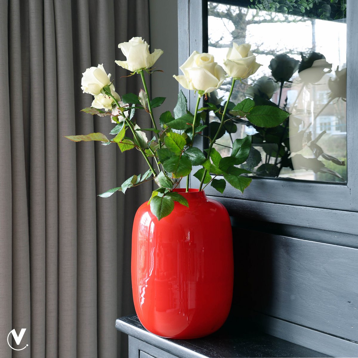 Artic bright red