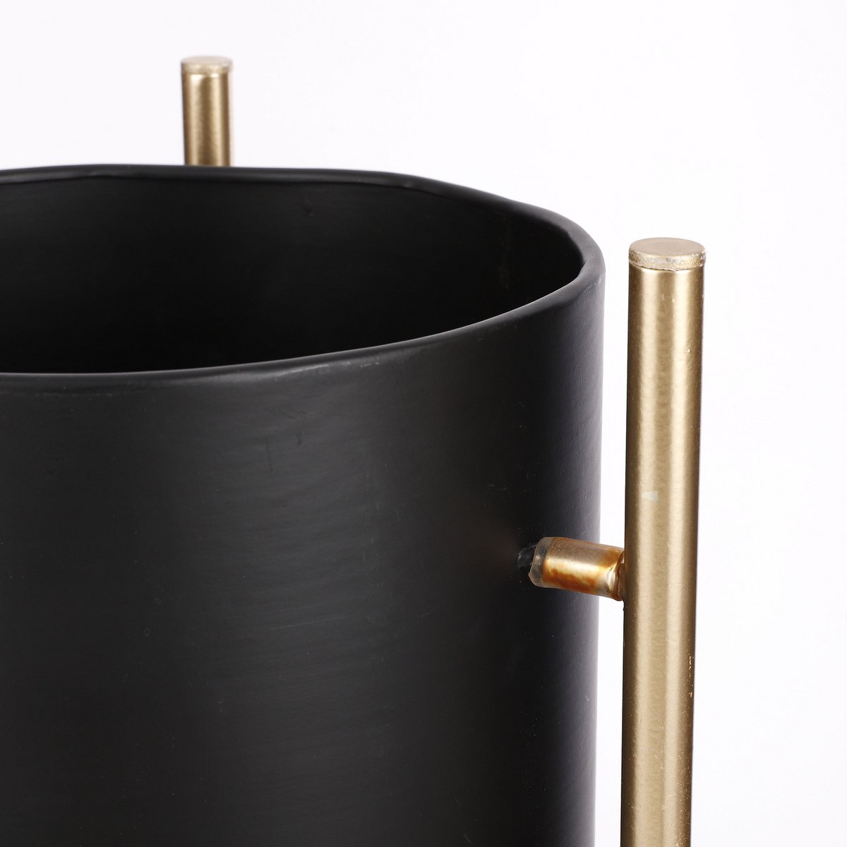 Sverre Bloempot op Standaard - H66 x Ø27 cm - Zwart, Goud